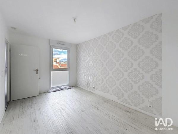 Location appartement 2 pièces 46 m² Romainville