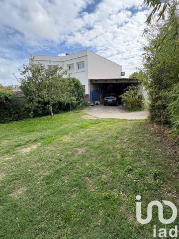 Maison à vendre 8 pièces 133 m² Bourcefranc-le-Chapus