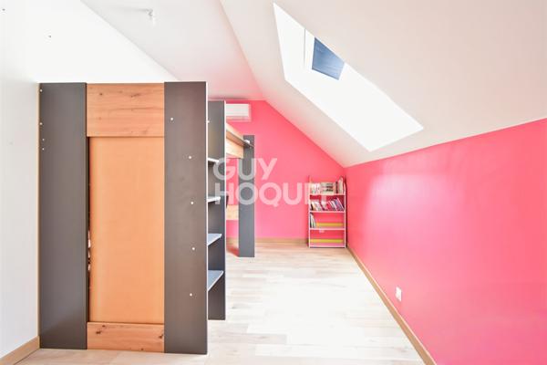 Maison 5 chambres avec suite parentale, Terrain boisé 3455 m² , Toiture et isolation récentes
