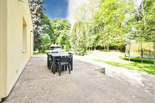 Maison 5 chambres avec suite parentale, Terrain boisé 3455 m² , Toiture et isolation récentes