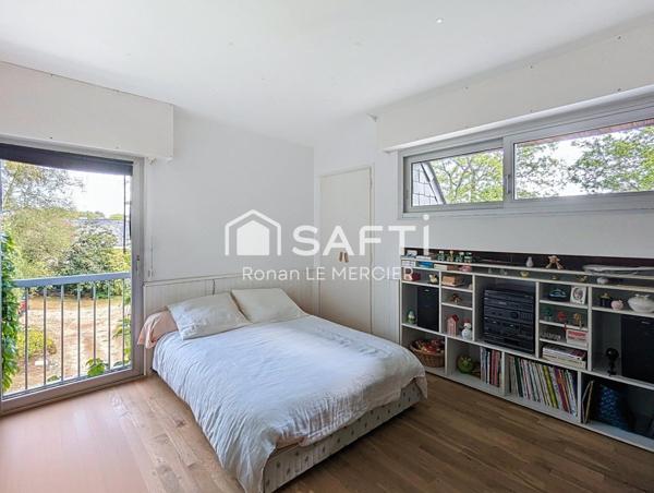 Jolie maison dans un magnifique parc paysager