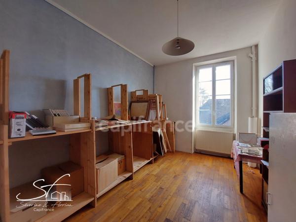 A vendre - Demeure de caractère au fort potentiel - 14 pièces - Saint-Hélène-du-Lac (73800)