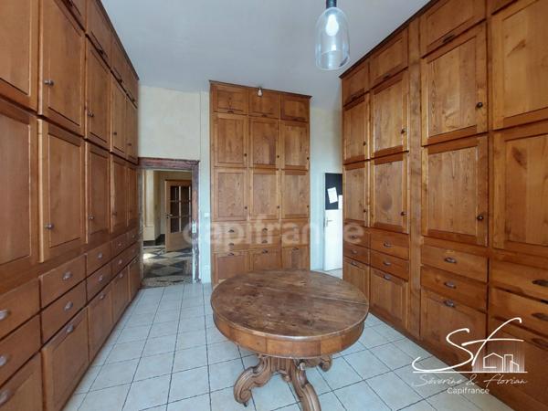 A vendre - Demeure de caractère au fort potentiel - 14 pièces - Saint-Hélène-du-Lac (73800)