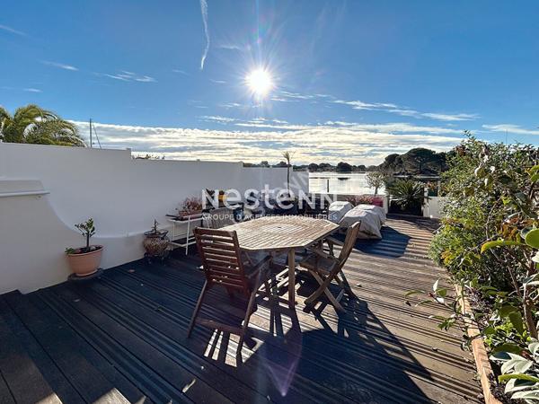 Port Camargue belle Marina de type P5  de 115 m² environ avec garage
