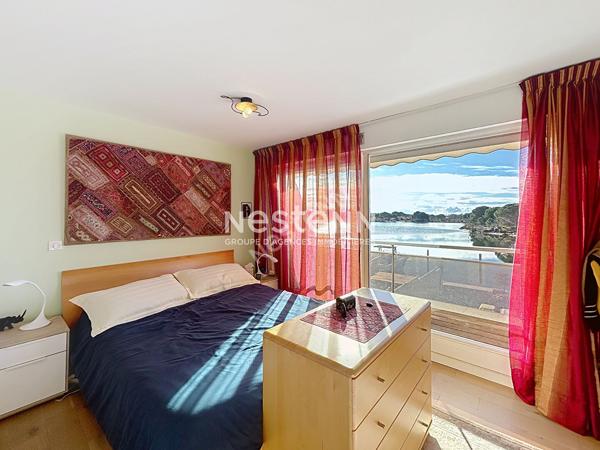 Port Camargue belle Marina de type P5  de 115 m² environ avec garage