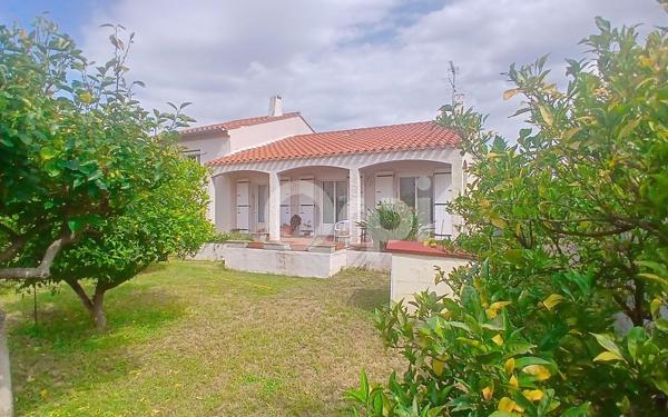 Maison à vendre    5 pièces •  Le Soler