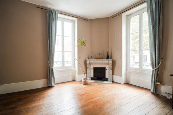 Maison à vendre 10 pièces MACON (71)