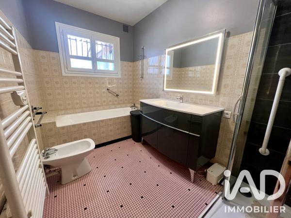 Maison à vendre 6 pièces 142 m² Salles