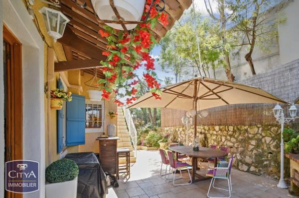 Maison à vendre 9 pièces 220m² Aspremont (06790)