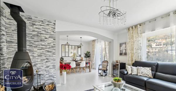 Maison à vendre 9 pièces 220m² Aspremont (06790)
