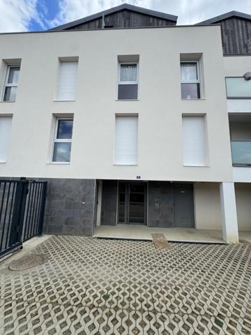 A VENDRE Appartement T3 récent ? Angers Les Justices-Ascenseur- garage-Terasse.