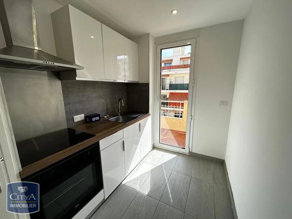Appartement à louer 2 pièces 41.7m² Antibes (06600)