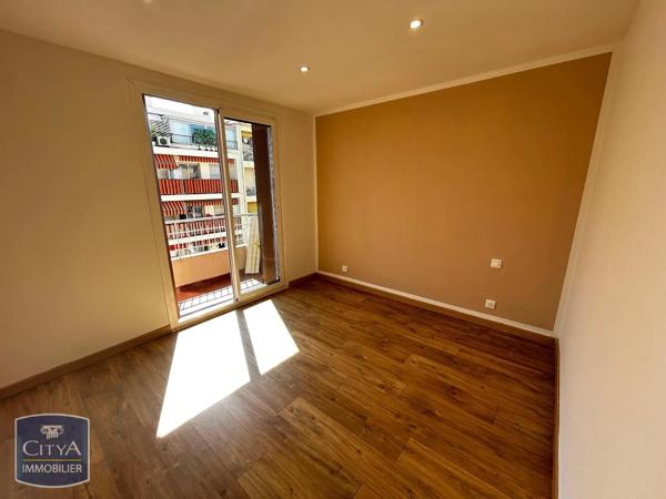 Appartement à louer 2 pièces 41.7m² Antibes (06600)