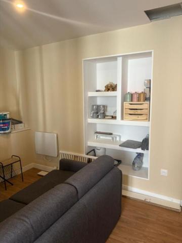 Charmant studio rénové de 24 m²  Centre-ville