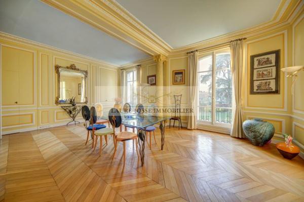 Maison villa Le Vésinet 485 m²