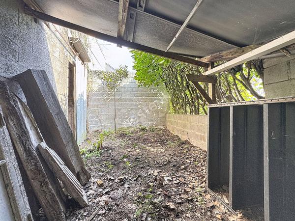 Centre historique - Rue des Tonneliers - Projet avec création d'habitation