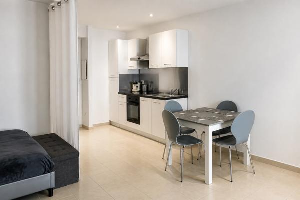 Appartement
         1 pièce
        - 31 m² Exclusivité 104 000 € *