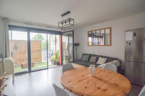 Appartement Appartement Merignac 2 pièce(s) 45m2 - Limitrophe "Caudéran" - Coup de coeur ! 45 m²