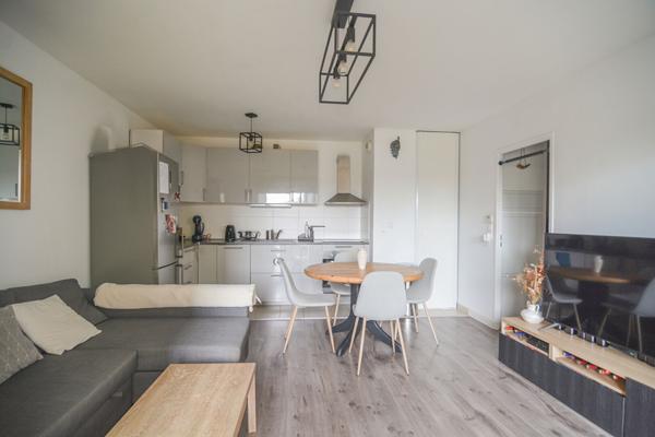 Appartement Appartement Merignac 2 pièce(s) 45m2 - Limitrophe "Caudéran" - Coup de coeur ! 45 m²