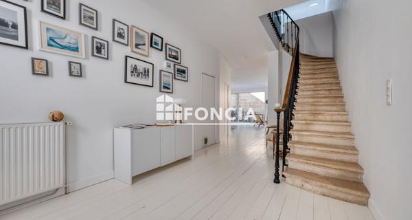 À vendre Maison 7 pièces 195 m² - Bordeaux 33800