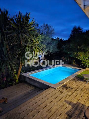 Maison familiale 5 chambres avec piscine ? belle pièce de vie ouverte ? proche commodités 8 pièce(s) 169 m2