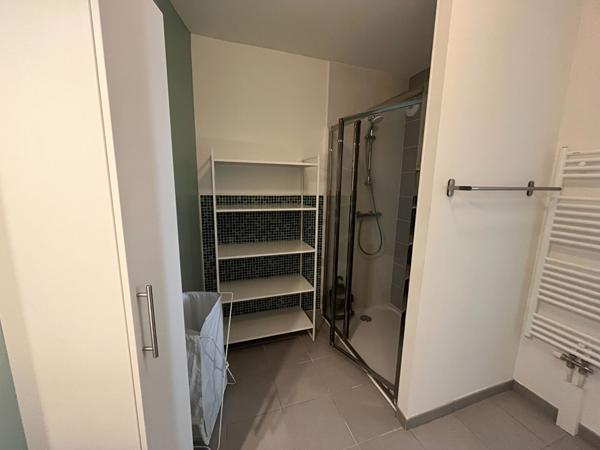 Appartement T2 aux Capucins.