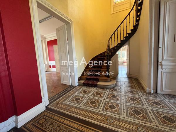 Bureaux à ARQUES, 62510 - 17 pièces 550m²