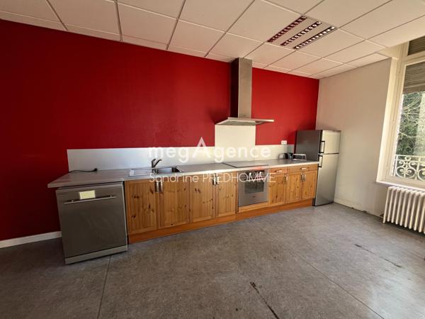 Bureaux à ARQUES, 62510 - 17 pièces 550m²