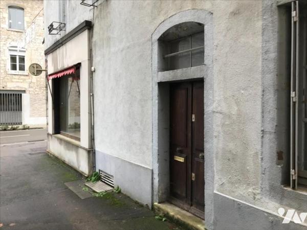 ENSEMBLE IMMOBILIER A RENOVER - CENTRE VILLE