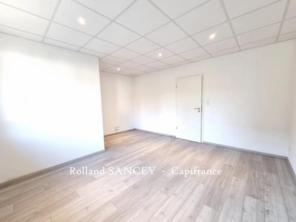 Immeuble en monopropriété à vendre à RECHESY (90)