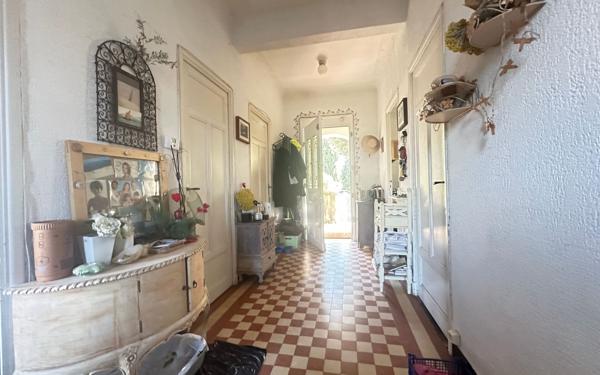 Maison à vendre    6 pièces •  Toulon