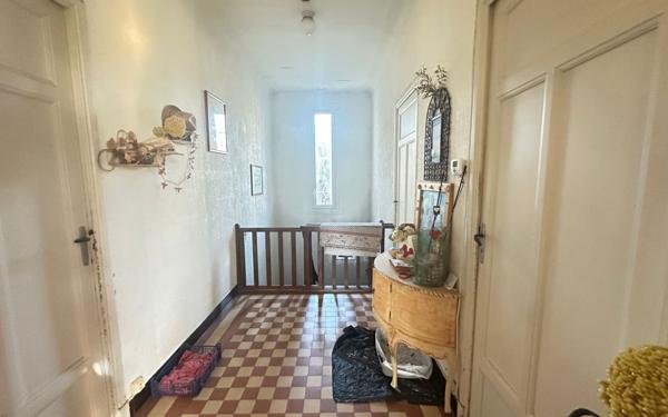 Maison à vendre    6 pièces •  Toulon