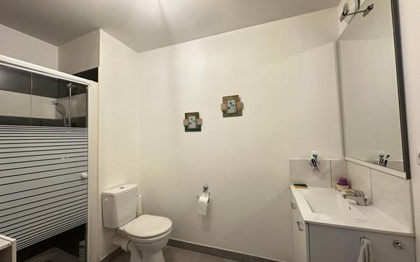 Appartement à vendre    2 pièces • 38 m2 Nîmes