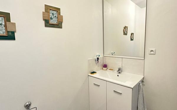 Appartement à vendre    2 pièces • 38 m2 Nîmes