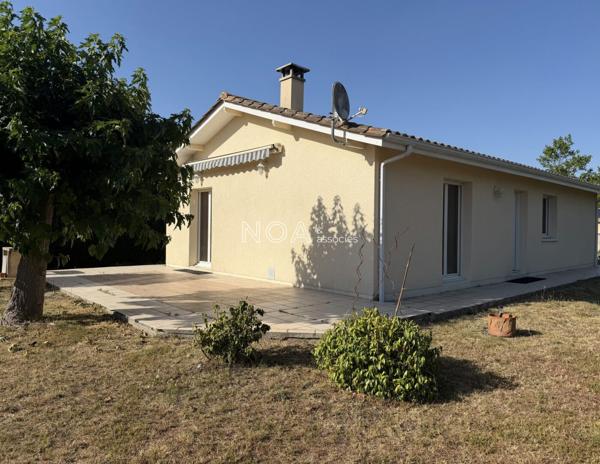 Maison traditionnelle sur joli terrain