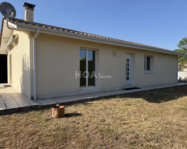 Maison traditionnelle sur joli terrain
