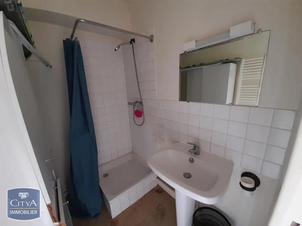 Appartement à louer 1 pièce 21.94m² Laval (53000)