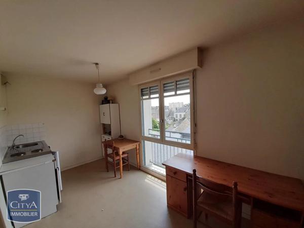 Appartement à louer 1 pièce 21.94m² Laval (53000)