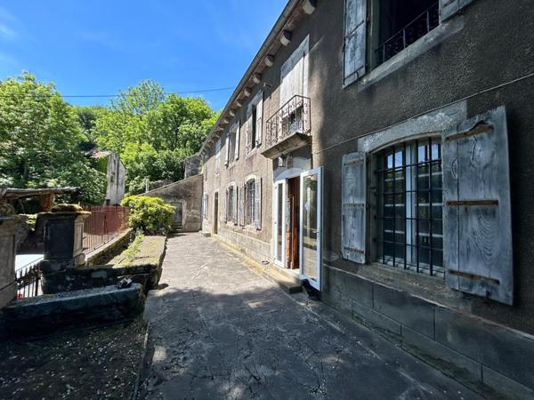 Maison 8 pièces 5 chambres jardin garage