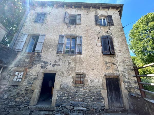 Maison 8 pièces 5 chambres jardin garage