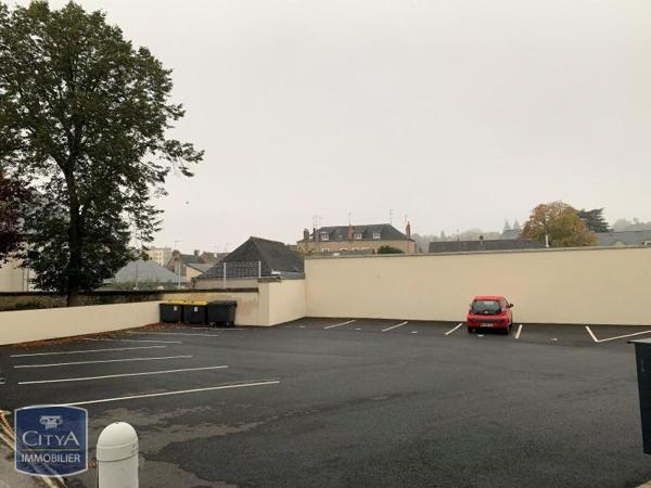 Location parking Laval (53000)