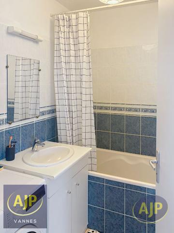 Appartement à louer Ploeren : 2 pièces, 39m² avec 1 chambre(s) à 567€ - AJP Immobilier Vannes