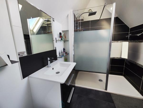 Maison de caractère, au calme, à deux pas de Saint-Pierre-sur-Dives