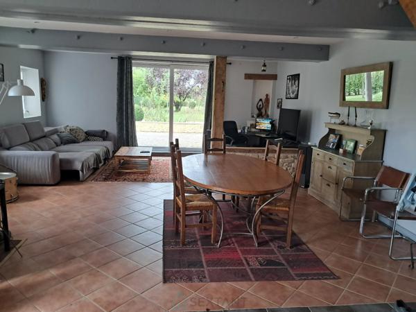 Maison de caractère, au calme, à deux pas de Saint-Pierre-sur-Dives