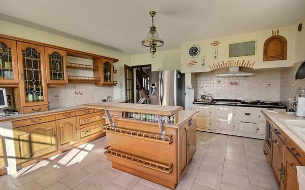 Maison à vendre    7 pièces •  Orthez