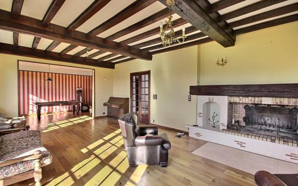 Maison à vendre    7 pièces •  Orthez
