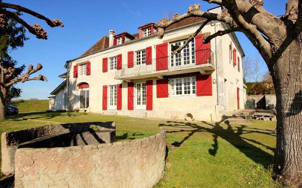Maison à vendre    7 pièces •  Orthez