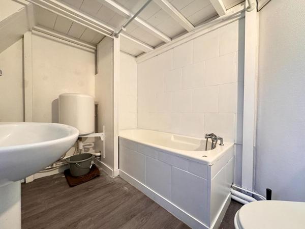 A VENDRE : T1 à LILLE • • 113 000 € FAI • Réf. 1897