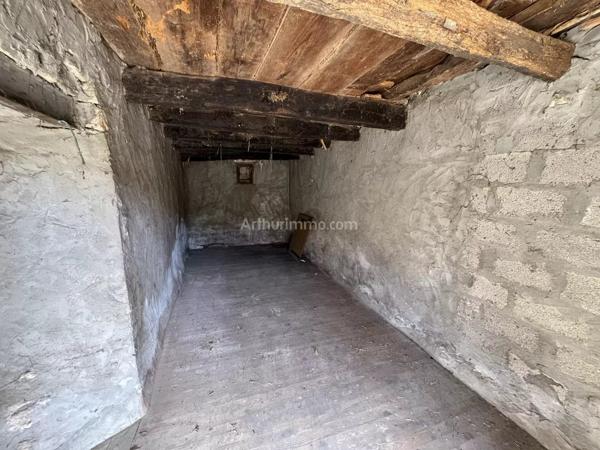 Vente                                                      Ferme
                        
                     5 pièces                      90 m2                     à Seillonnaz