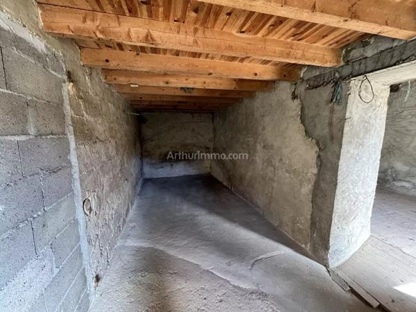 Vente                                                      Ferme
                        
                     5 pièces                      90 m2                     à Seillonnaz